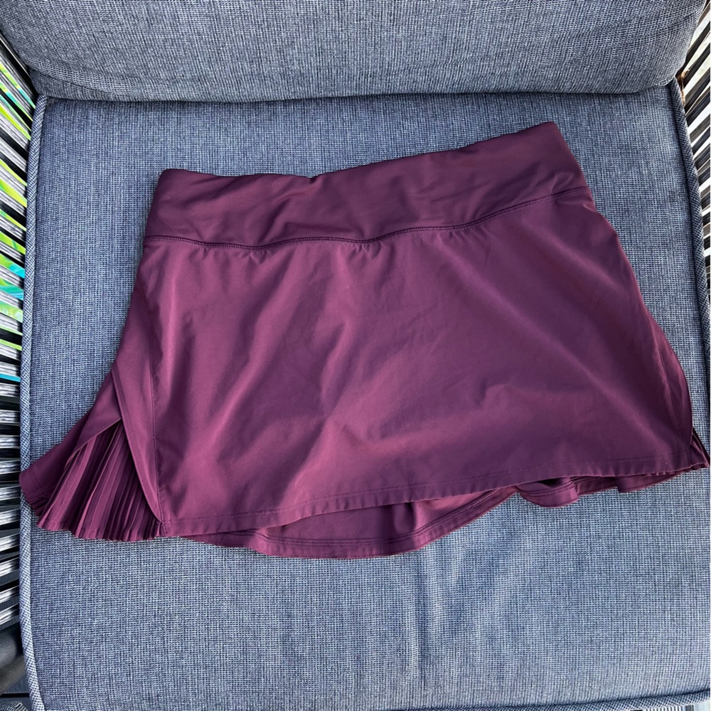 Lululemon purple tennis skirt size 6